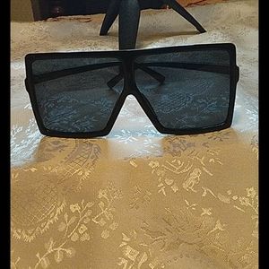 Oversized sunglasses